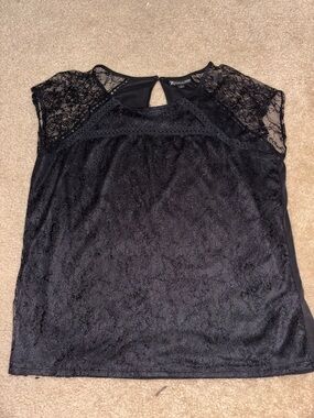 New York & Company Black Lace Cap Sleeve Top